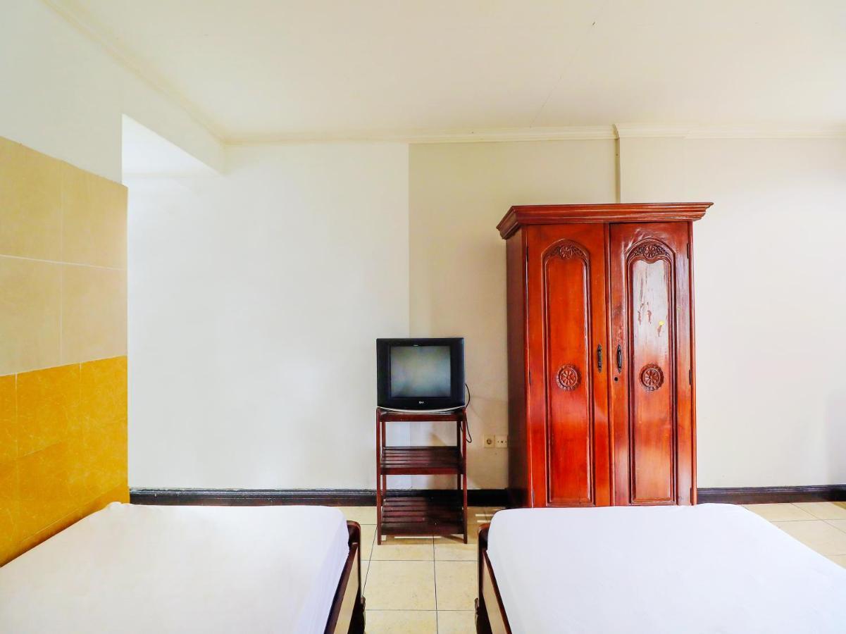 Oyo 91608 Hotel Gatsu Indah Denpasa Buitenkant foto